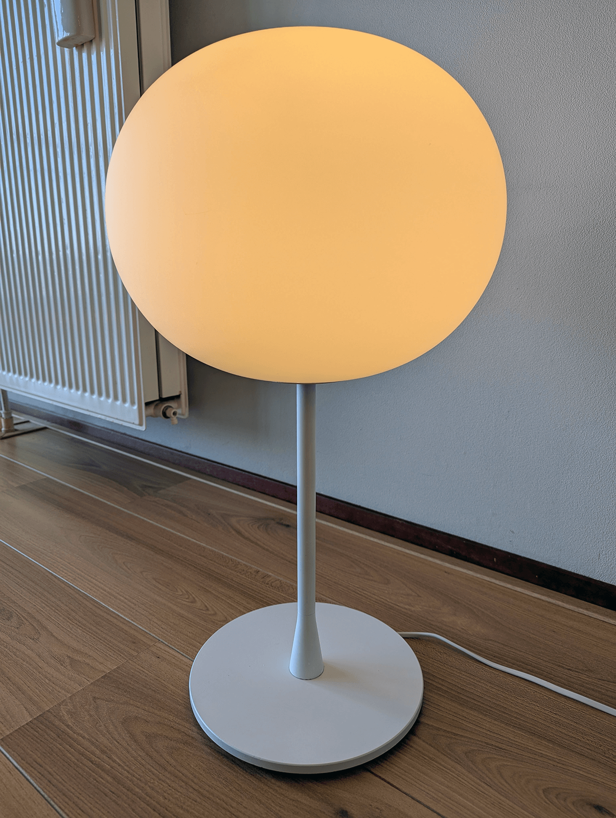 Flos “Glo-Ball T1” Table Lamp – Jasper Morrison