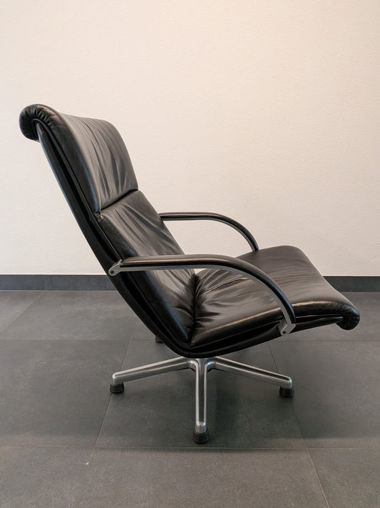 Artifort F194 Lounge Fauteuil - Zwart Leer - Gepolijst Aluminium Stervoet