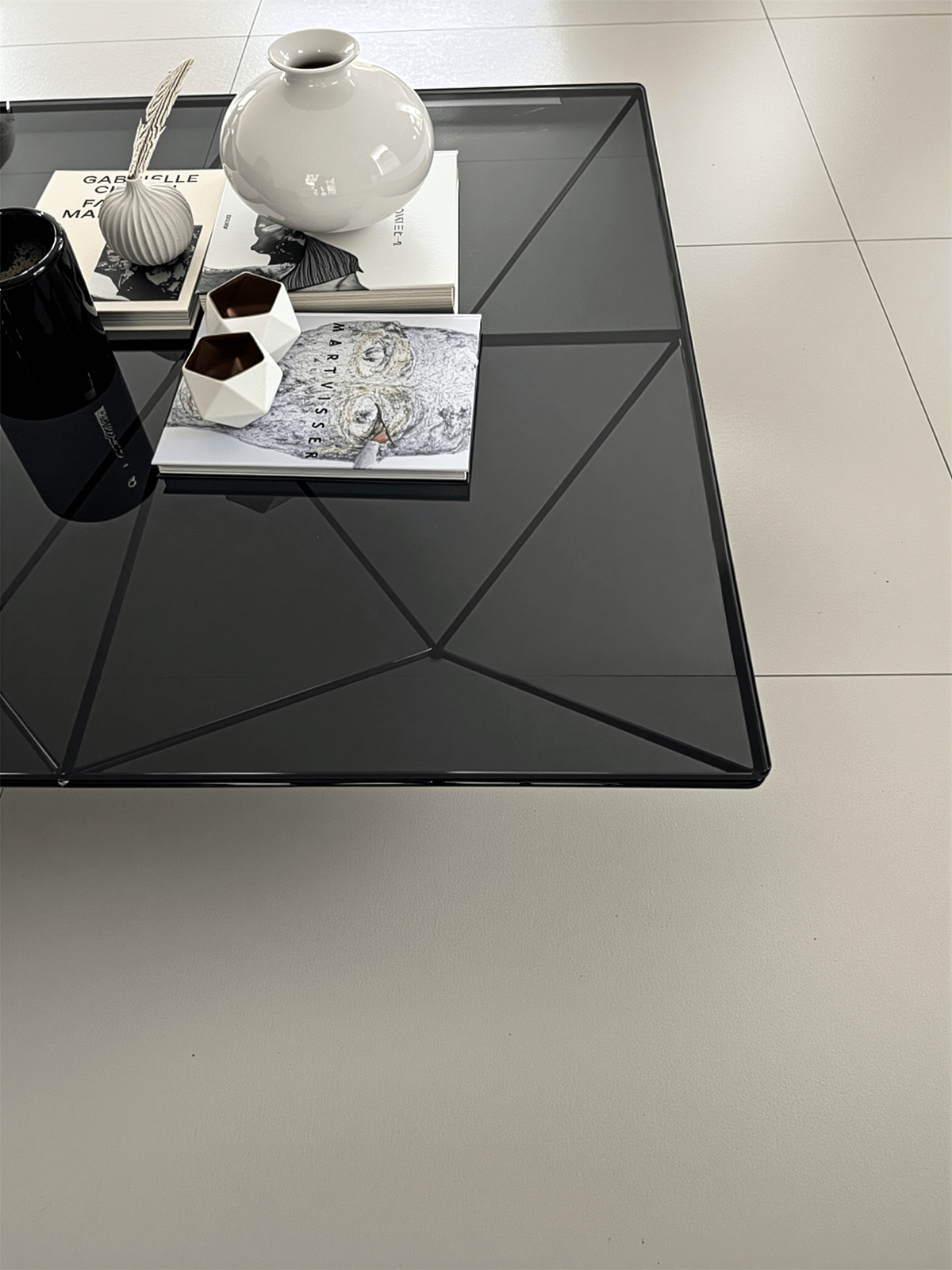 B&B Italia “Alanda ’18” Coffee Table – Design by Paolo Piva – 120×120 cm