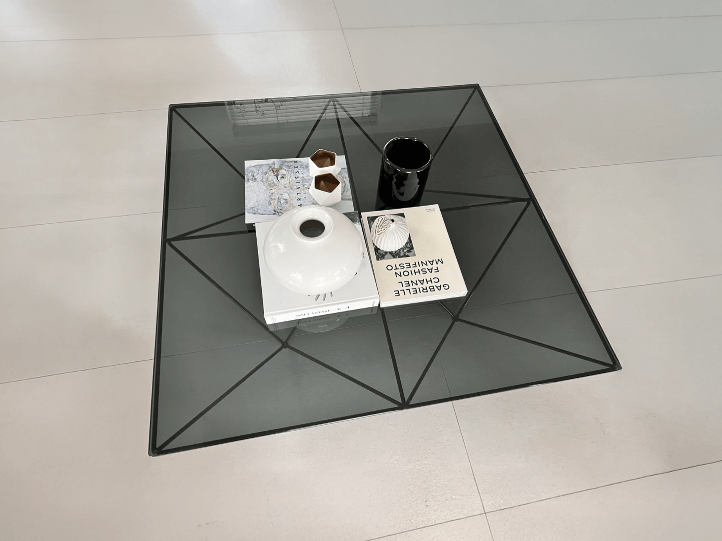B&B Italia “Alanda ’18” Coffee Table – Design by Paolo Piva – 120×120 cm