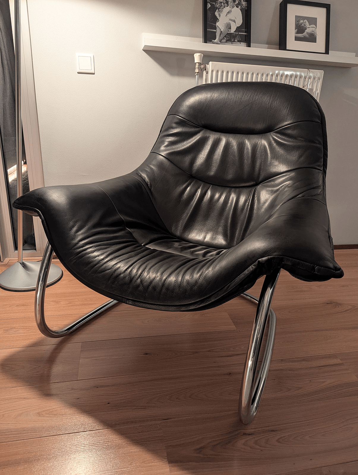 Label Van den Berg “Tobias” Lounge Chair – Black Aniline Leather – Gerard van den Berg