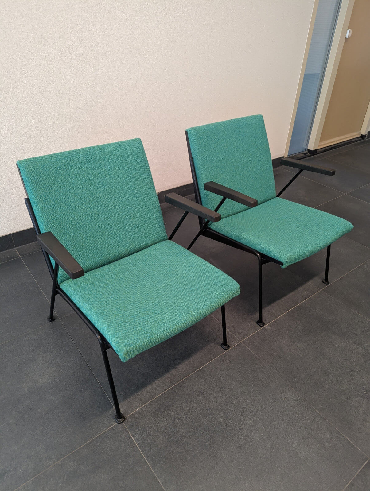 Wim Rietveld “Oasis” Lounge Chair – Ahrend De Cirkel (1958)