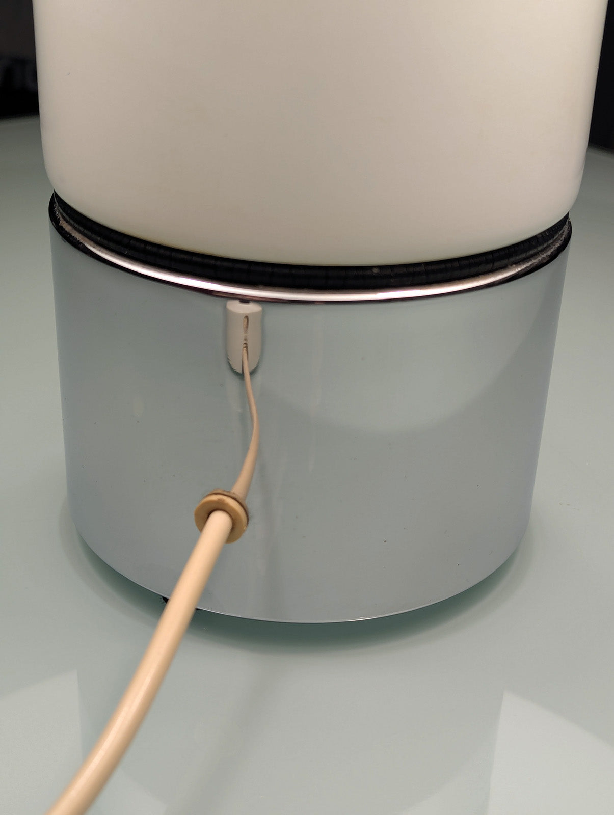 Luigi Massoni “Brumbry” Table Lamp - Harvey Guzzini (1969)