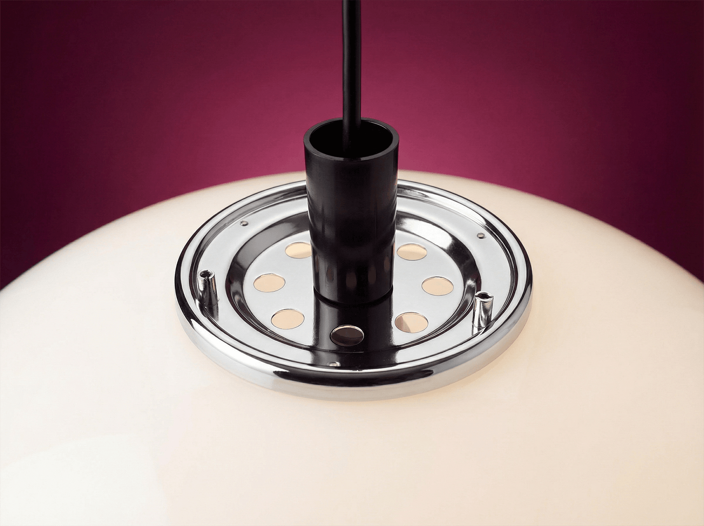 Harveiluce iGuzzini Pendant lamp designed by Luigi Massoni - Opaline Plastic - Italian Space Age Design - 1970s