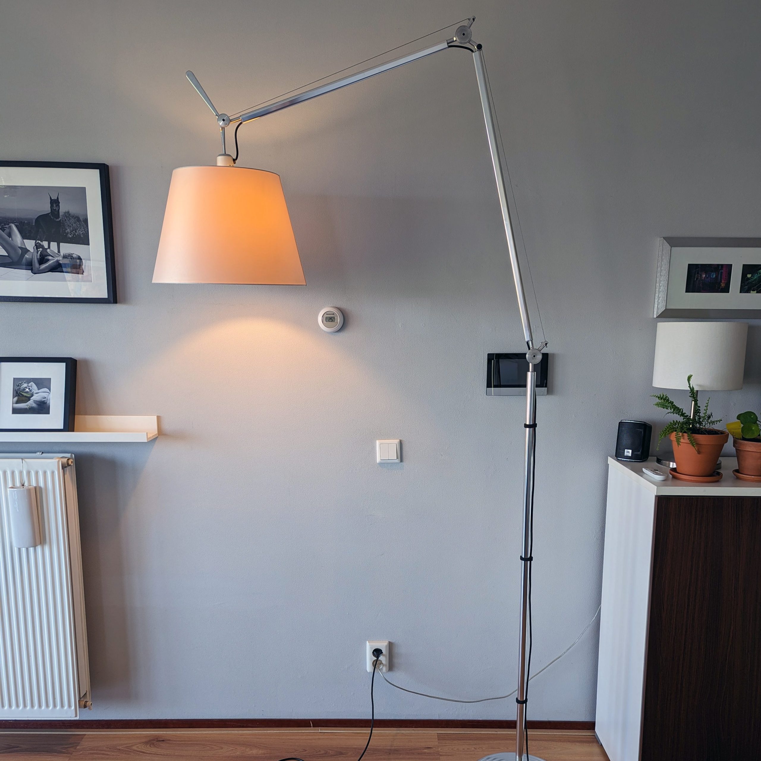 Artemide ‘Tolomeo Mega Terra’ Floor Lamp: “Artemide ‘Tolomeo Mega Terra’ floor lamp, an oversized version of the classic design, providing adjustable, direct lighting for larger spaces.”